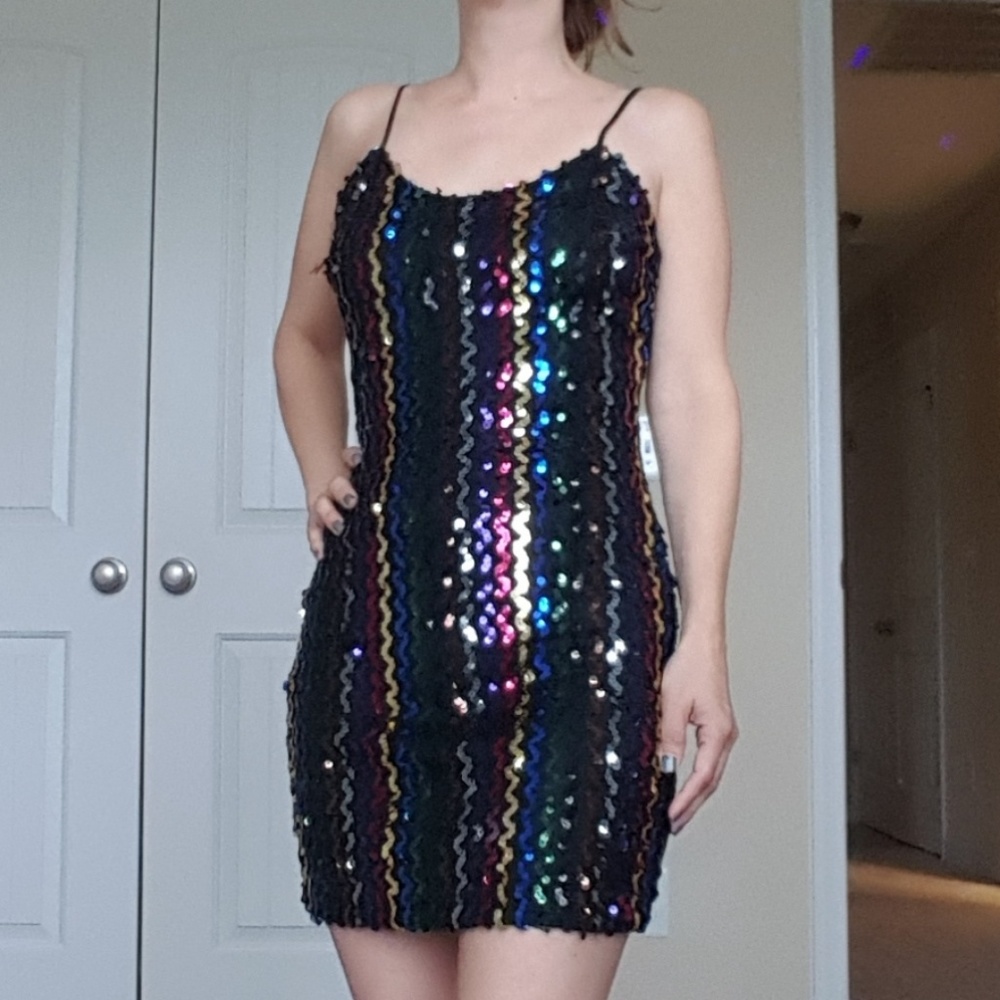Sequin spaghetti strap 70's dress. - Picture 2 of 8